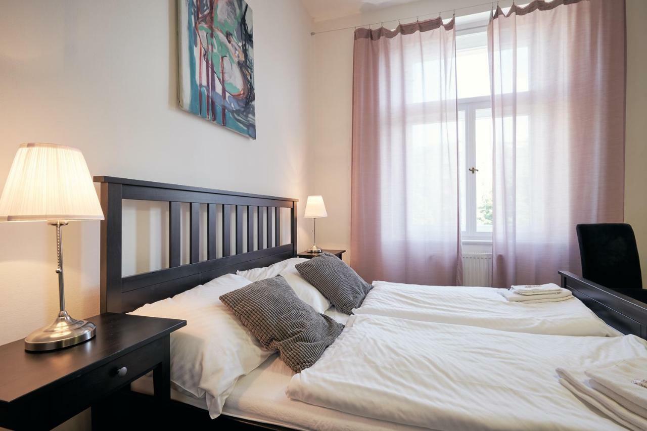 Hostel Mikolase Alse ปราก ภายนอก รูปภาพ